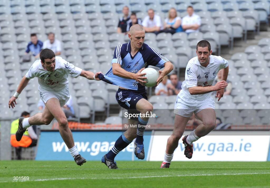 8 June 2008; Owen O'Gara, Dublin, in action against Colum Fagan, 3, and John Dempsey, Kildare. Leinster Junior Football Championship semi-final, Dublin v Kildare, Croke Park, Dublin. Picture credit: Matt Browne / SPORTSFILE