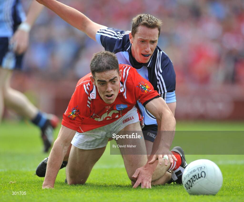 8 June 2008; Barry Cahill, Dublin, in action against John O'Brien, Louth. GAA Football Leinster Senior Championship Quarter-Final, Louth v Dublin, Croke Park, Dublin. Picture credit: David Maher / SPORTSFILE