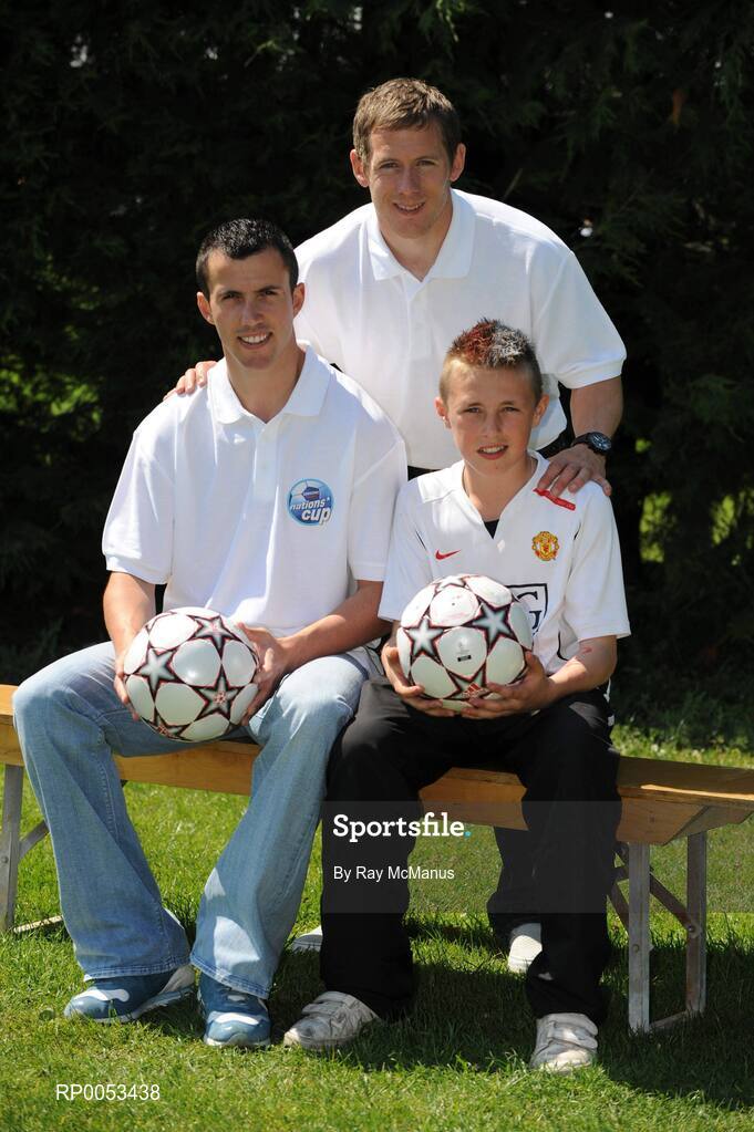 7 June 2008; Thirteen-year-old Alan Rhodes from New Ross, Co Wexford, with eircom league players Keith Fahey, left, St Patrick's Athletic, and Joe Gamble, Cork City, at the Danone Nations Cup National Finals. Alan was a finalist in the supporters competition. AUL Complex, Clonshaugh, Dublin. Picture credit: Ray McManus / SPORTSFILE  *** Local Caption *** send to Wexford papers