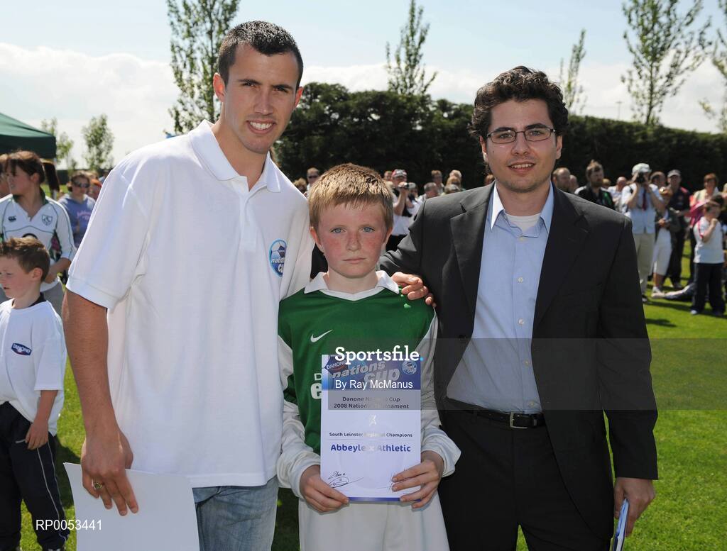 7 June 2008; Gary Cantwell, Abbeyleix Athletic, Co. Laois, was presented with his certificate by Alex Ericarde, Brand Manager, Danone Ireland, right and Keith Fahy, St. Patrick's Athletic, left. Danone Nations Cup National Finals, AUL Complex, Clonshaugh, Dublin. Picture credit: Ray McManus / SPORTSFILE
