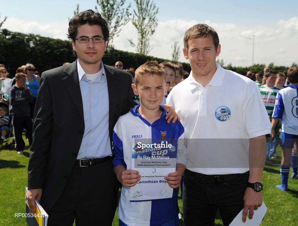 7 June 2008; Craig Donnellan, College Corinthians AFC, Cork, was presented with his certificate by Alex Ericarde, Brand Manager, Danone Ireland, left and Joe Gamble, Cork City, right. Danone Nations Cup National Finals, AUL Complex, Clonshaugh, Dublin. Picture credit: Ray McManus / SPORTSFILE