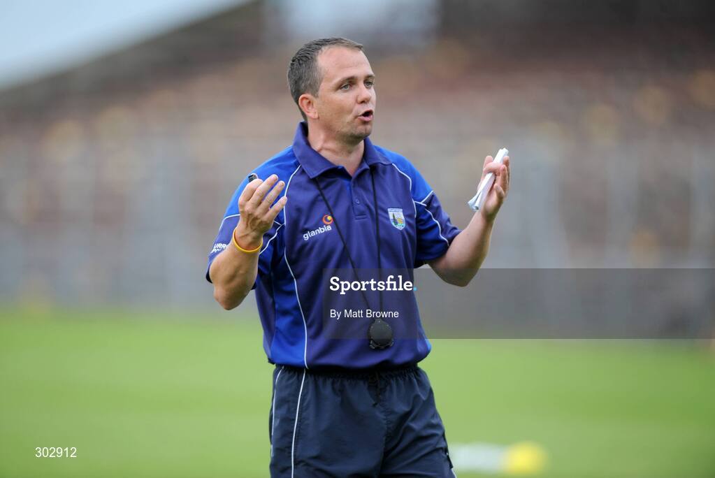 11 June 2008; Waterford team manager Davy Fitzgerald during squad training. Walsh Park, Waterford. Picture credit: Matt Browne / SPORTSFILE