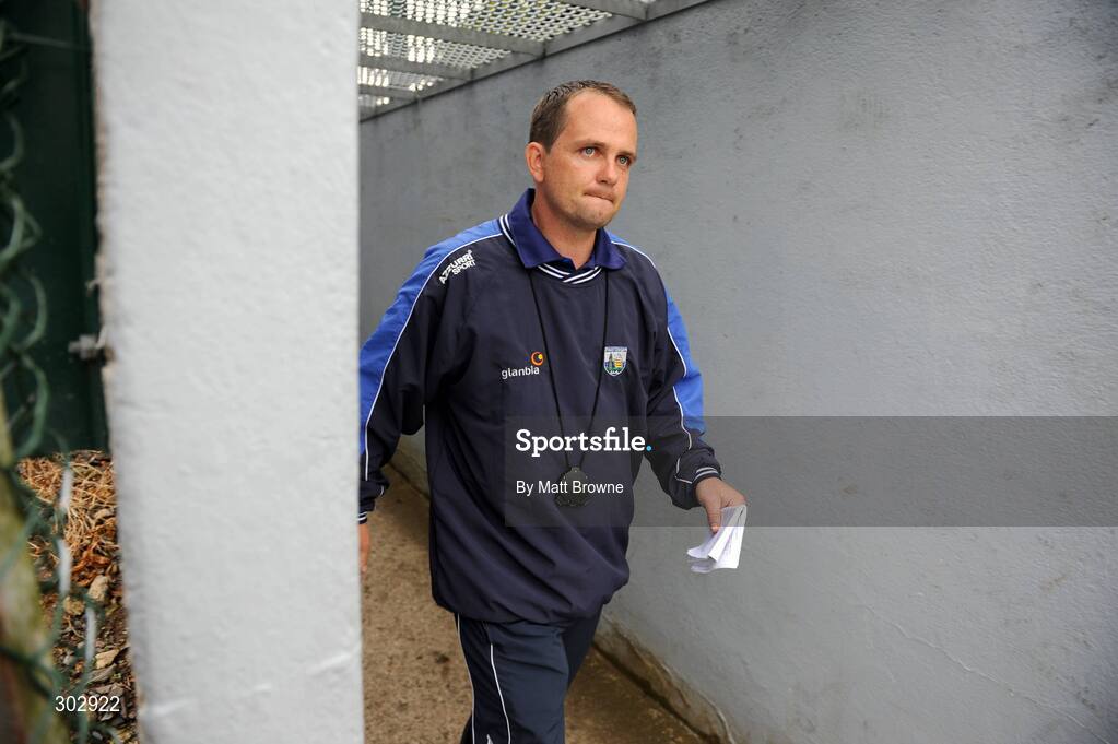 11 June 2008; Waterford team manager Davy Fitzgerald makes his onto the pitch for the start of squad training. Walsh Park, Waterford. Picture credit: Matt Browne / SPORTSFILE