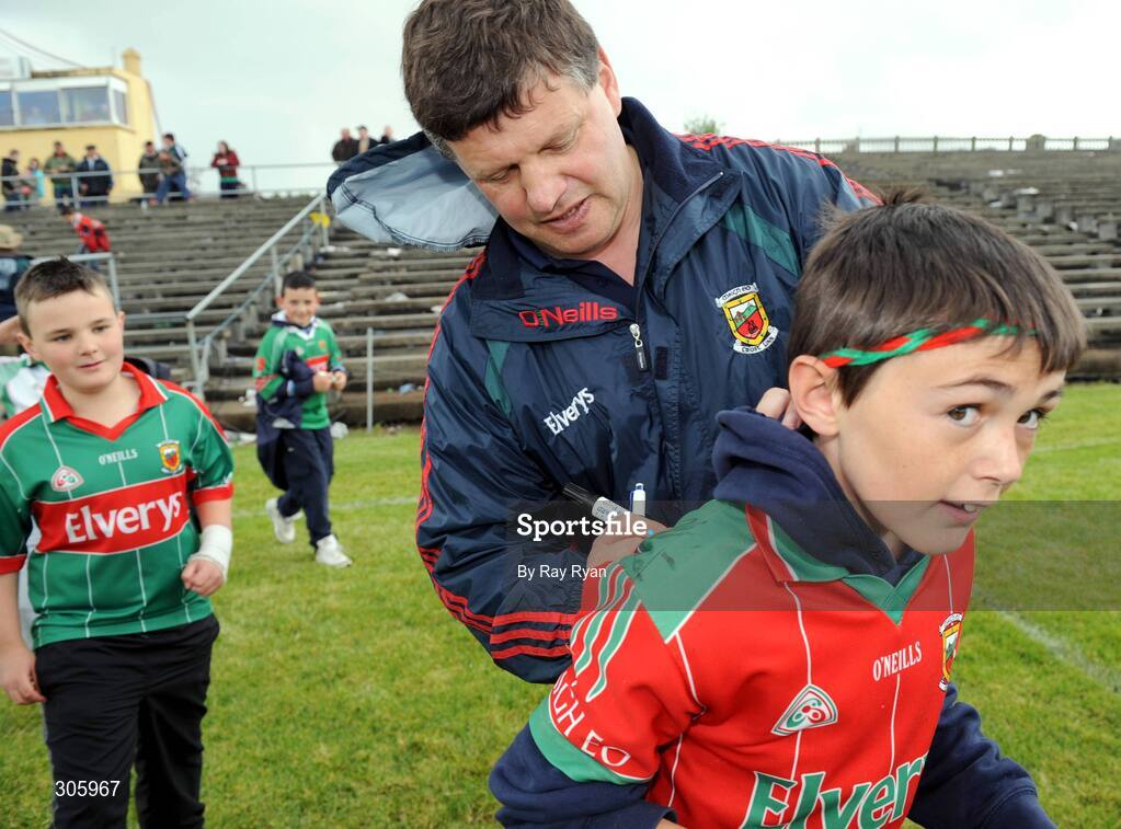 22 June 2008; Mayo manager John O'Mahony signs autographs after the match. GAA Football Connacht Senior Championship Semi-Final, Mayo v Sligo, McHale Park, Castlebar, Co. Mayo. Picture credit: Ray Ryan / SPORTSFILE