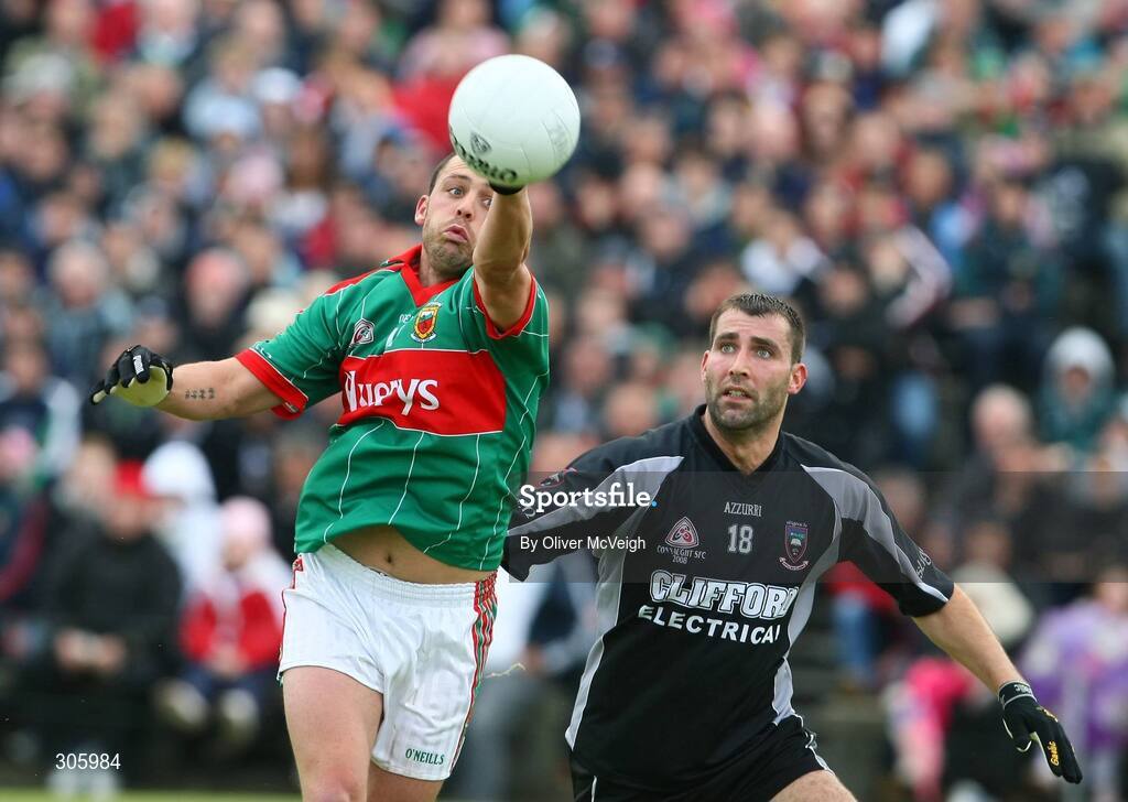 22 June 2008; Trevor Mortimer, Mayo, in action against Brendan Phillips, Sligo. GAA Football Connacht Senior Championship Semi-Final, Mayo v Sligo, McHale Park, Castlebar, Co. Mayo. Picture credit: Oliver McVeigh / SPORTSFILE