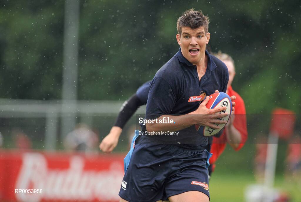 19 June 2008: Donncha O’Callaghan closed off his season in unusual fashion when he lined out with his own IRFU select 7 tag team at the Budweiser Tag League in Old Belvedere RFC in Dublin. In a game referred by World Cup Final referee, Alain Rolland, Sutton based tag team, The Burbarians, won the chance to play opposite the Munster lock as part of the Budweiser Tag Rugby "Challenge Donncha" promotion. Donncha O’Callaghan Select 7 v The Burbarians, Old Belvedere RFC, Anglesea Road, Dublin. Picture credit: Stephen McCarthy / SPORTSFILE