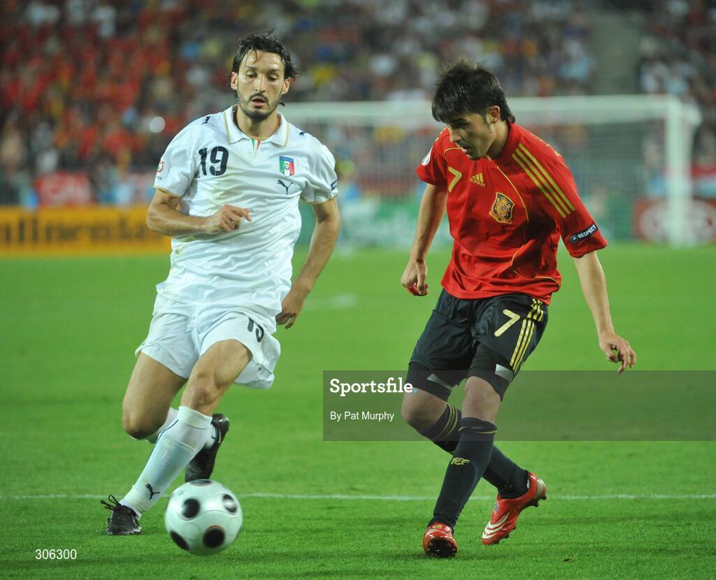22 June 2008; David Villa, Spain, in action against Gianluca Zambrotta, Italy. UEFA EURO 2008TM, Quarter-Final, Spain v Italy, Ernst Happel Stadion, Vienna, Austria. Picture credit; Pat Murphy / SPORTSFILE