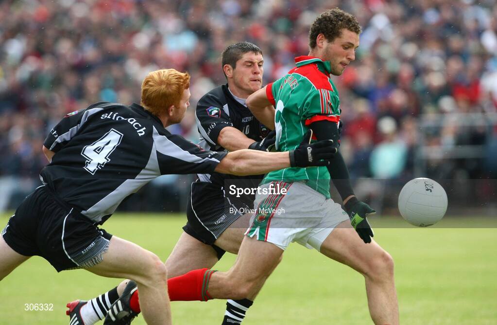 22 June 2008; Tom Parsons, Mayo, in action against Ross Donovan, Sligo. GAA Football Connacht Senior Championship Semi-Final, Mayo v Sligo, McHale Park, Castlebar, Co. Mayo. Picture credit: Oliver McVeigh / SPORTSFILE