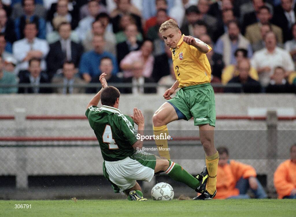20 August 1997; Roy Keane, Republic of Ireland, in action against Lithuania. Republic of Ireland v Lithuania, World Cup qualifier, Group X, Lansdowne Road, Dublin. Picture credit; Brendan Moran / SPORTSFILE