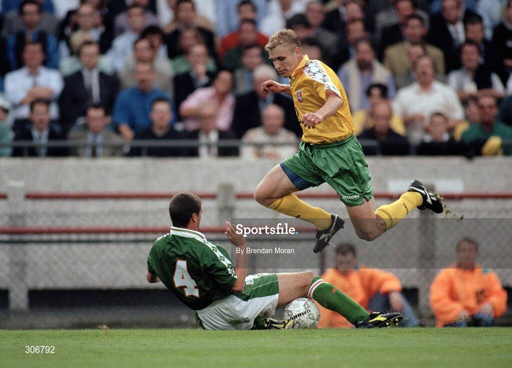 20 August 1997; Roy Keane, Republic of Ireland, in action against Lithuania. Republic of Ireland v Lithuania, World Cup qualifier, Group X, Lansdowne Road, Dublin. Picture credit; Brendan Moran / SPORTSFILE