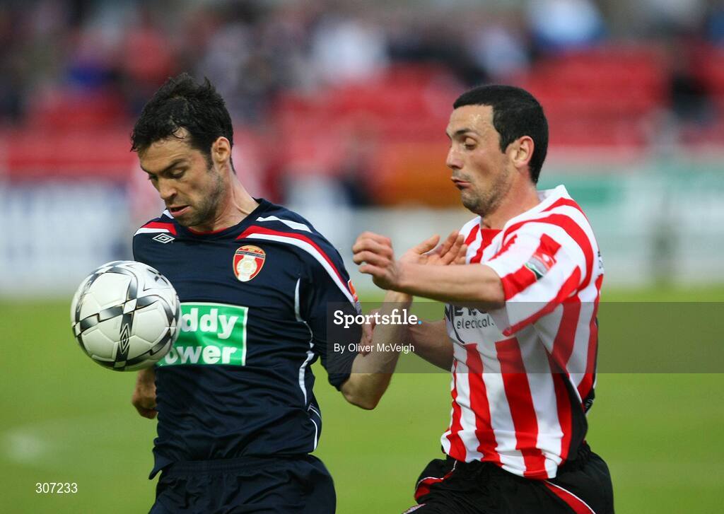 27 June 2008; Damien Lynch, St Patrick's Athletic, in action against Mark Farren, Derry City. eircom league Premier Division, Derry City v St Patrick's Athletic, Brandywell, Derry. Picture credit: Oliver McVeigh / SPORTSFILE
