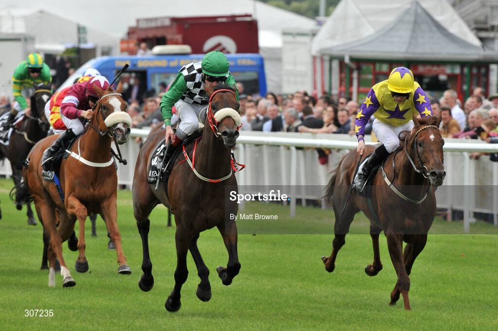 28 June 2008; Impossible Dream, centre, with Pat Smullen up, on their way to winning The Barry Bros and Rudd Fine Wine Handicap from second place Belle's Ridge, right, with William Lee up. Curragh Racecourse, Co. Kildare. Picture credit: Matt Browne / SPORTSFILE