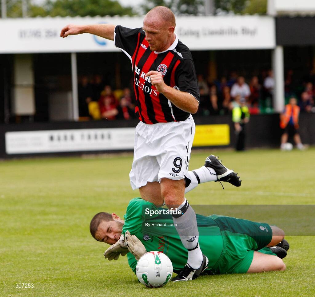 28 June 2008; Glen Crowe, Bohemians, in action against John Gann, Rhyl. UEFA Intertoto Cup, First Round, 2nd Leg, Rhyl F.C. v Bohemians FC, Belle Vue Stadium, Grange Road, Rhyl, Denbighshire, Wales. Picture credit: Richard Lane / SPORTSFILE