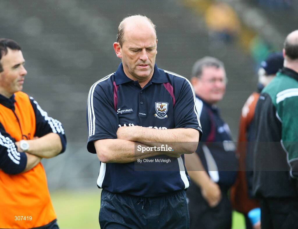 28 June 2008; Galway manager, Ger Loughnane, on the sideline. All-Ireland Senior Championship Qualifier, Round 1, Antrim v Galway, Casement Park, Belfast, Co. Antrim. Picture credit: Oliver McVeigh / SPORTSFILE