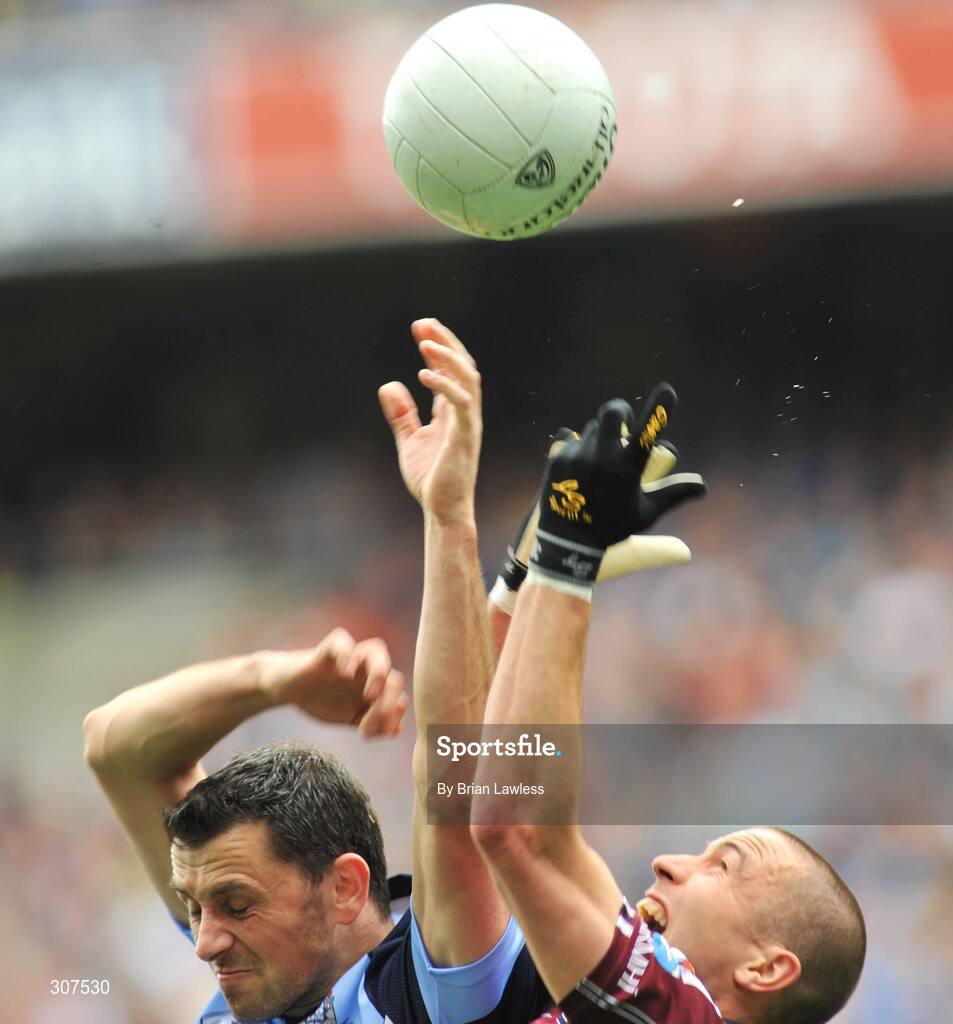 29 June 2008; Alan Brogan, Dublin, in action against John Keane, Westmeath. GAA Football Leinster Senior Championship Semi-Final, Dublin v Westmeath, Croke Park, Dublin. Picture credit: Brian Lawless / SPORTSFILE