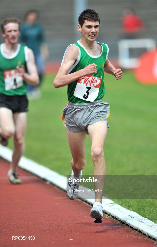 28 June 2008; Jake Byrne, St. Joseph's Rochfordbridge, Co. Westmeath, on his way to winning the Boys 3000m at the KitKat Tailteann inter provincial track & field final. Morton Stadium, Santry, Dublin. Picture credit: Stephen McCarthy / SPORTSFILE