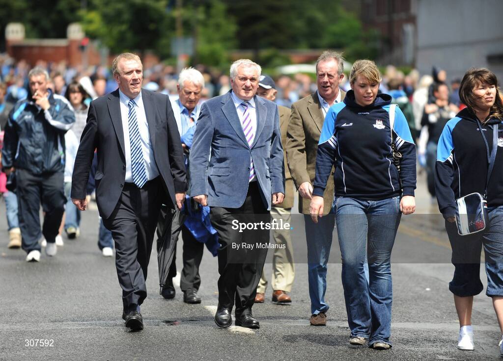 29 June 2008; Former Taoiseach Bertie Ahern, T.D., walks up Jones Road on his way to the game. GAA Football Leinster Senior Championship Semi-Final, Dublin v Westmeath, Croke Park, Dublin. Picture credit: Ray McManus / SPORTSFILE