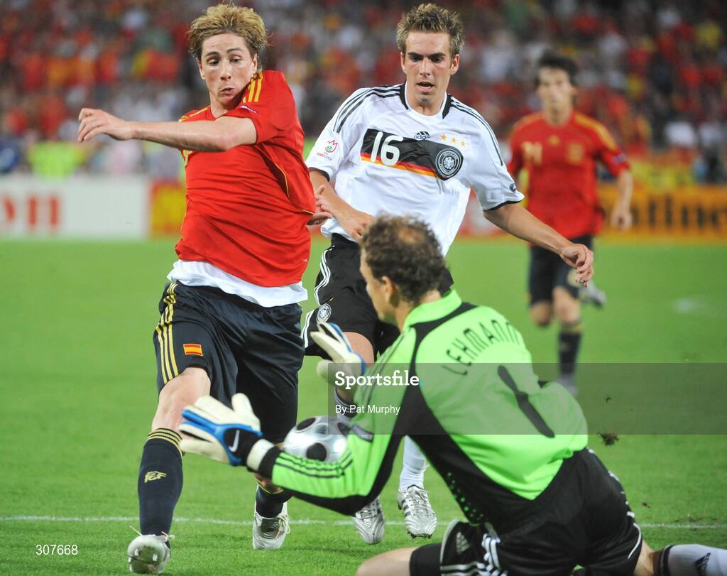 29 June 2008; Fernando Torres, Spain, puts the ball past Germany's Jens Lehmann to score Spain's first goal. UEFA EURO 2008TM, Final, Germany v Spain, Ernst Happel Stadion, Vienna, Austria. Picture credit; Pat Murphy / SPORTSFILE