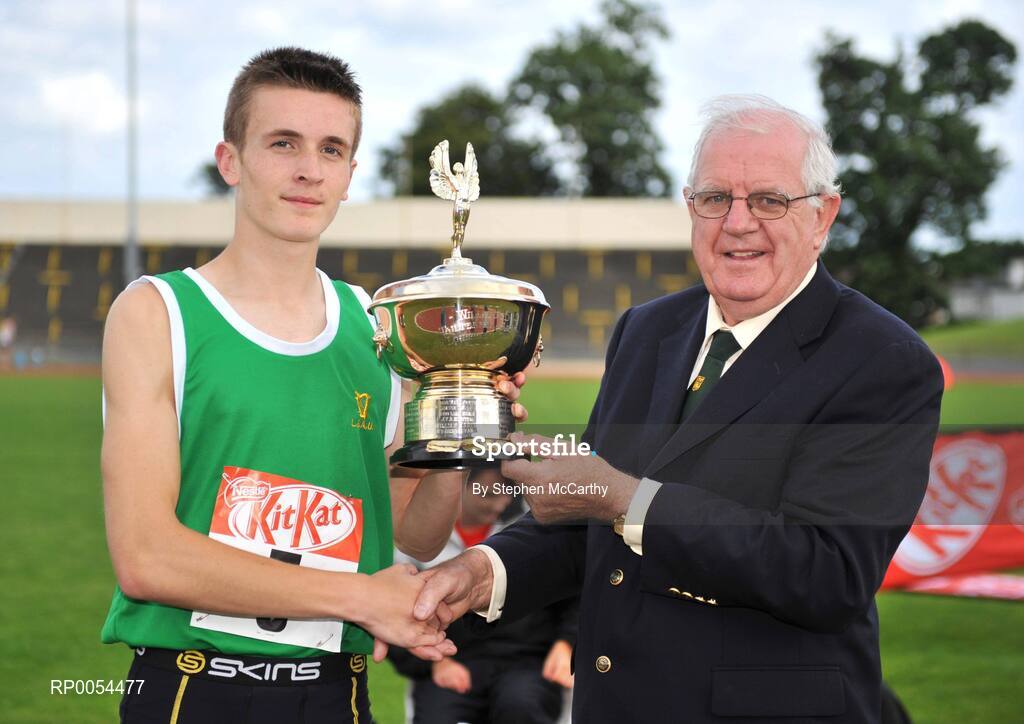 28 June 2008; President of the Irish Schools Athletics Association Michael Hunt presents Paul Whelan, Templeogue College, Dublin, with the award for Best Boy athlete at the KitKat Tailteann inter provincial track & field final. Morton Stadium, Santry, Dublin. Picture credit: Stephen McCarthy / SPORTSFILE