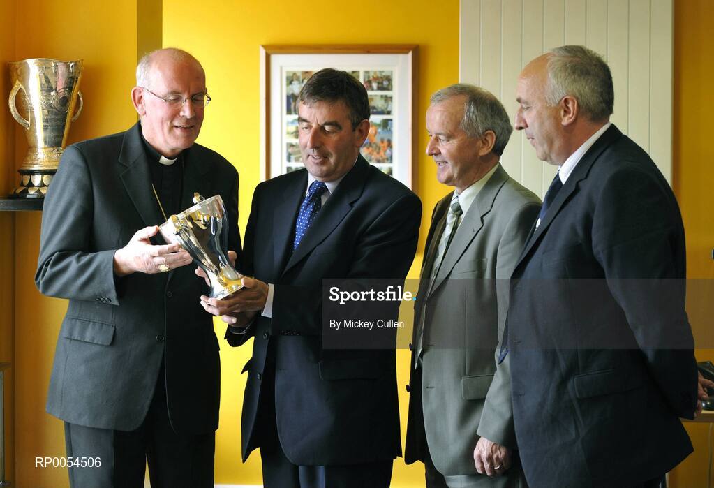 30 June 2008; Cardinal Sean Brady, left, with Tom Daly, President of the Ulster Council, Danny Murphy and Michael Hasson. Ulster Council Offices, Armagh. Picture credit: Michael Cullen / SPORTSFILE