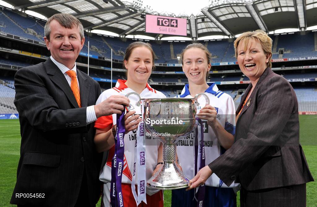 30 June 2008; Tyrone's Gemma Begley and Monaghan's Niamh Kindlon with Pol O'Gallchoir, Ceannasai, TG4 and Geraldine Giles, Uachtaran Cumann Peil Gael na mBan at the TG4 All-Ireland Ladies Football Championship Launch. Croke Park, Dublin. Photo by Sportsfile