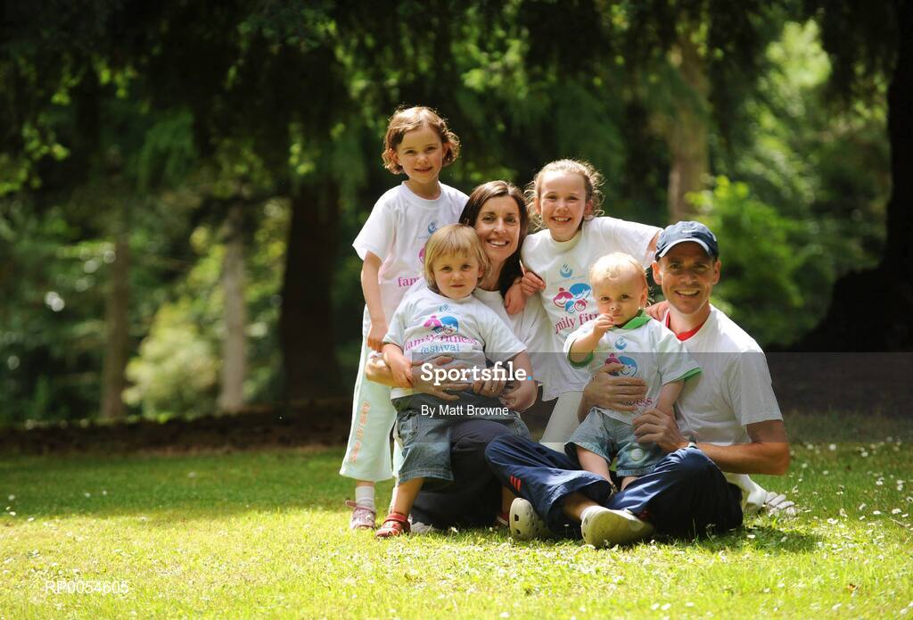 2 July 2008; Annette Kealy winner of this year's Flora Women's Mini-Marathon in Dublin at the Launch of Athletics Ireland Family Fitness Festival with her husband Eoin Brady and children, from left, Ellie, 6, Sean, 3, Lia, 9,  Aaron, 1. Farmleigh, Phoenix Park, Dublin. For more information visit www.familyfitnessfestival.ie. Picture credit: Matt Browne / SPORTSFILE