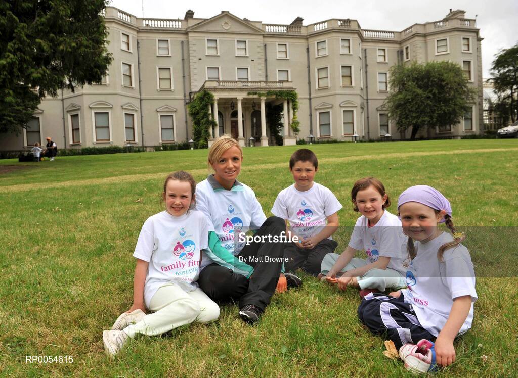 2 July 2008; Irish 3000m runner Roisin McGettigan with, from left, Lia Brady,  9, Cian May, 7, Ellie Brady, 6, and Caoimhe May, 5, at the Launch of Athletics Ireland Family Fitness Festival. Farmleigh, Phoenix Park, Dublin. For more information visit www.familyfitnessfestival.ie. Picture credit: Matt Browne / SPORTSFILE