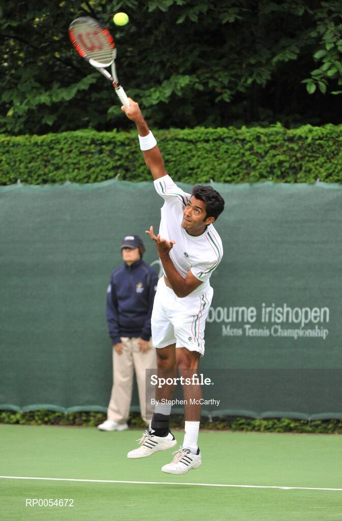 4 July 2008; Aisam-Ul-Haq Qureshi, right, in action against Jonathan Marray and Frederik Nielsen. Shelbourne Irish Open Mens Tennis Championships 2008, Doubles Final, Prakash Amritraj / Aisam-Ul-Haq Qureshi v Jonathan Marray / Frederik Nielsen, Fitzwilliam Lawn Tennis Club, Appian Way, Dublin. Picture credit: Stephen McCarthy / SPORTSFILE