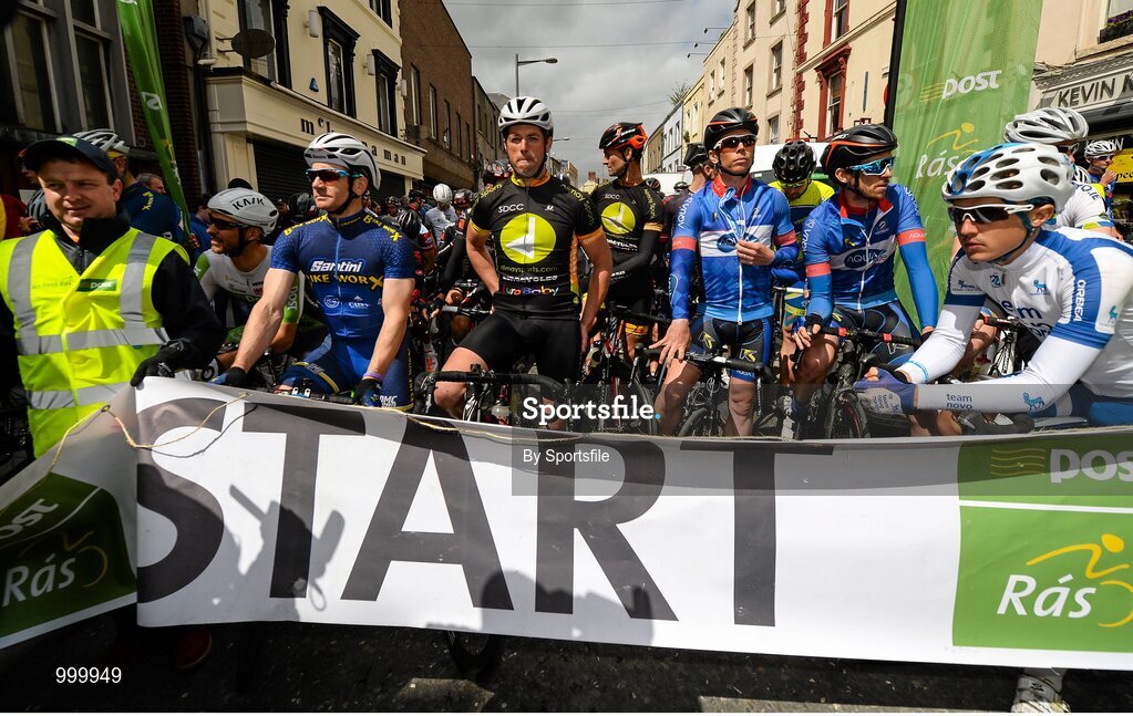 24 May 2015; A general view of the start of Stage 8 of the 2015 An Post Rás in Drogheda, Co. Louth. Drogheda - Skerries. Photo by Sportsfile