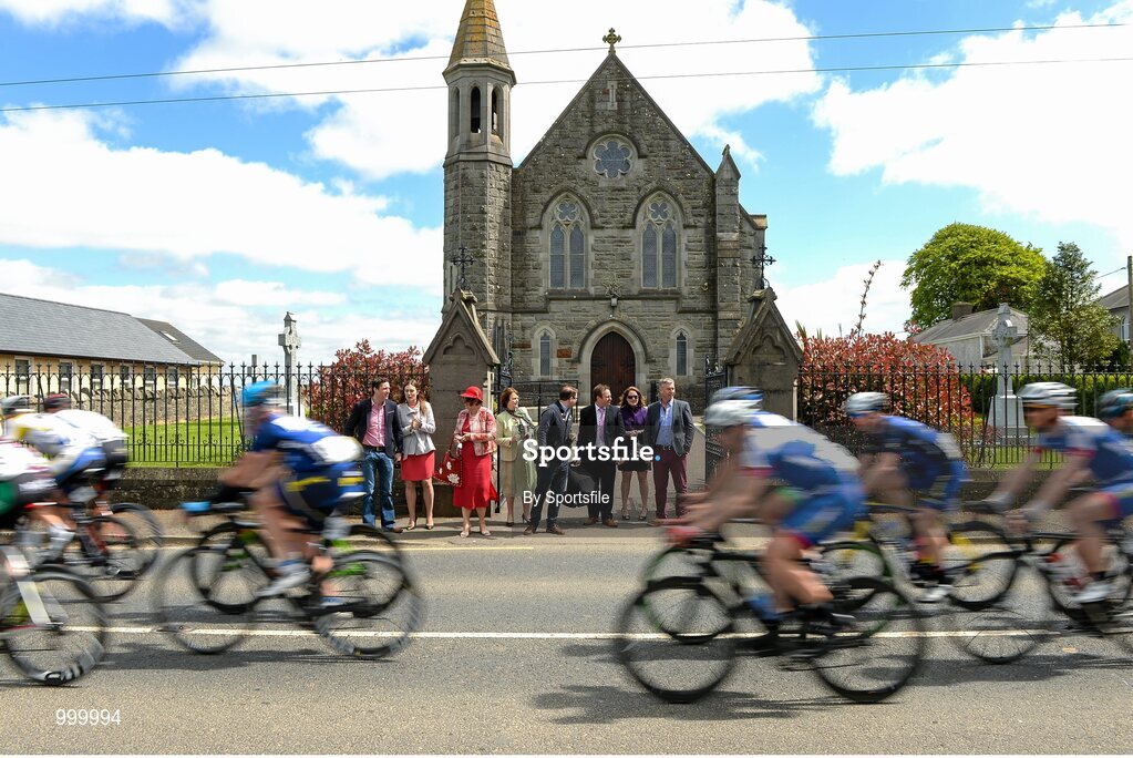 24 May 2015; A general view of the peloton as it races through Curragha, Co. Meath, during Stage 8 of the 2015 An Post Rás. Drogheda - Skerries. Photo by Sportsfile