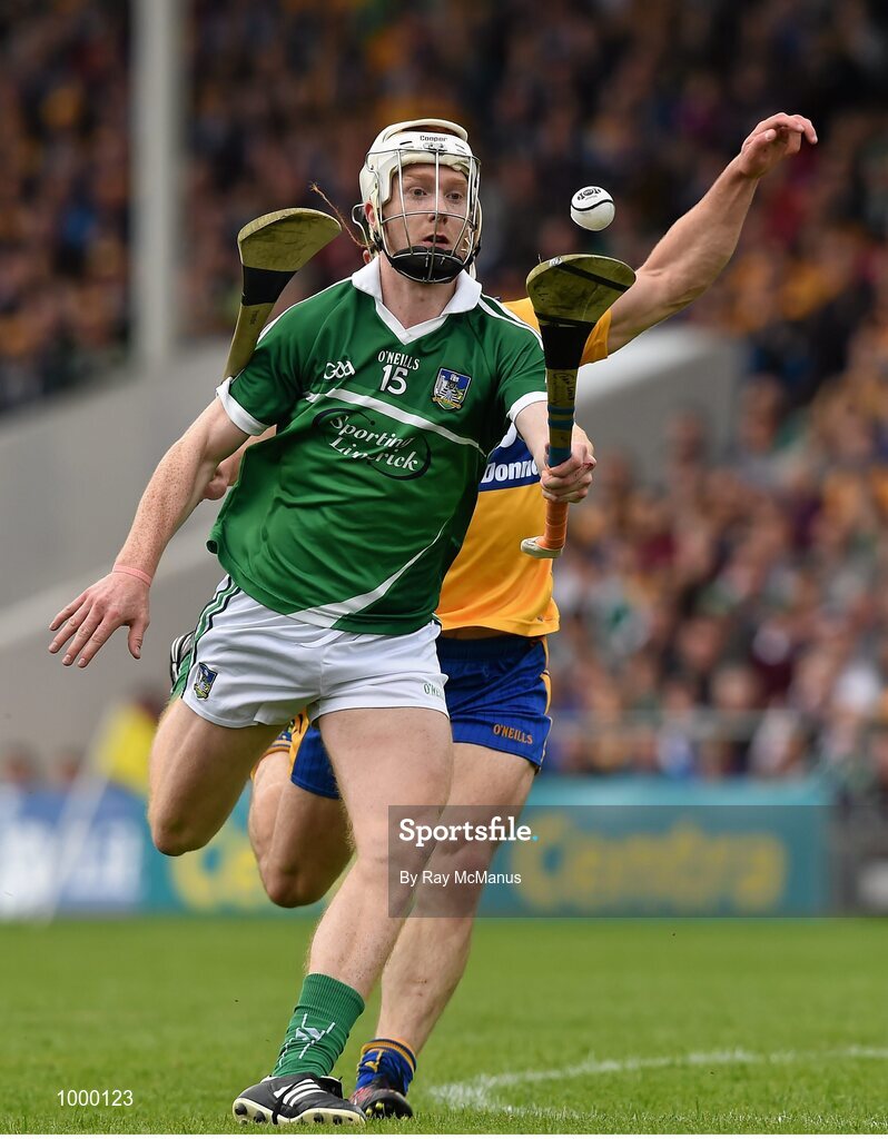 24 May 2015; Cian Lynch, Limerick, in action against Domhnall O'Donovan, Clare. Munster GAA Hurling Senior Championship Quarter-Final, Clare v Limerick. Semple Stadium, Thurles, Co. Tipperary. Picture credit: Ray McManus / SPORTSFILE