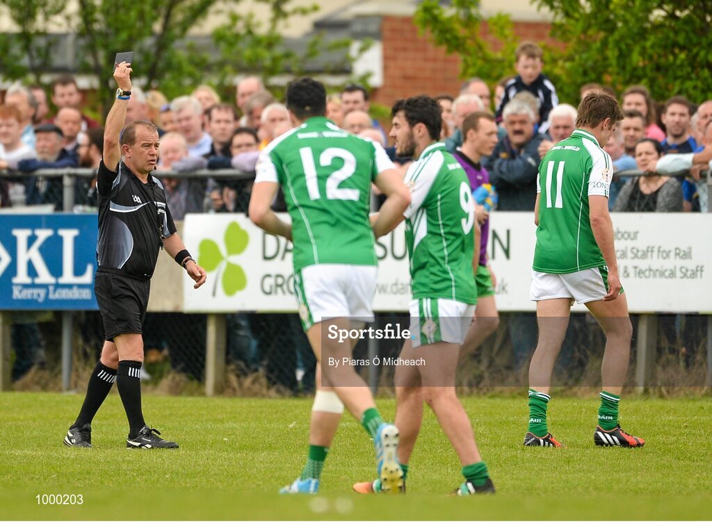 24 May 2015; Cathal Greene, 11, London, leaves the field as he is shown the black card by referee Eddie Kinsella. Connacht GAA Football Senior Championship Quarter-Final, London v Roscommon. Páirc Smárgaid, Ruislip, London, England. Picture credit: Piaras Ó Mídheach / SPORTSFILE