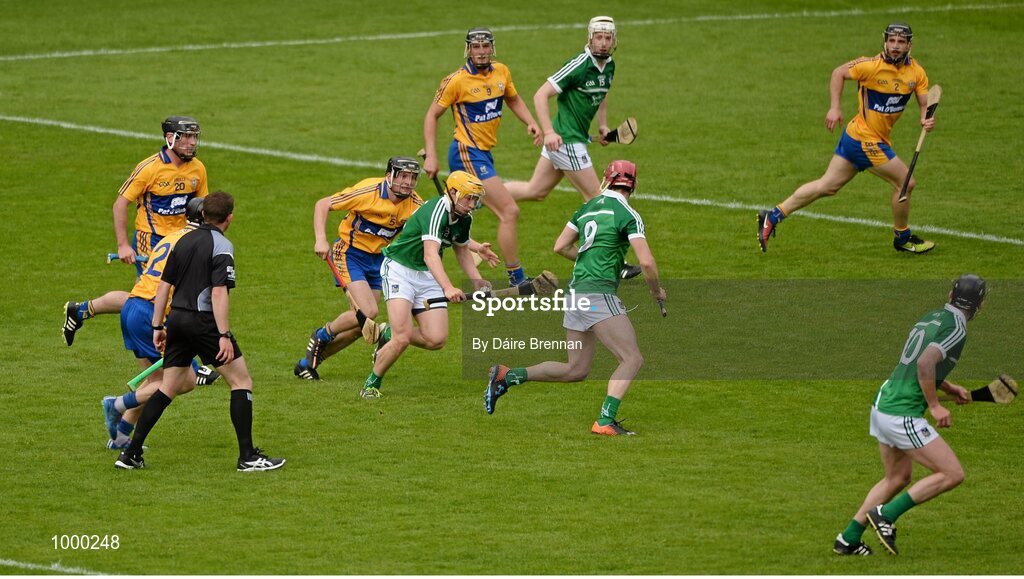 24 May 2015; Paul Browne, Limerick, in action against Jack Browne, Clare. Munster GAA Hurling Senior Championship Quarter-Final, Clare v Limerick. Semple Stadium, Thurles, Co. Tipperary. Picture credit: Dáire Brennan / SPORTSFILE