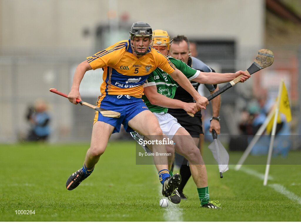 24 May 2015; Jack Browne, Clare, in action against Paul Browne, Limerick. Munster GAA Hurling Senior Championship Quarter-Final, Clare v Limerick. Semple Stadium, Thurles, Co. Tipperary. Picture credit: Dáire Brennan / SPORTSFILE