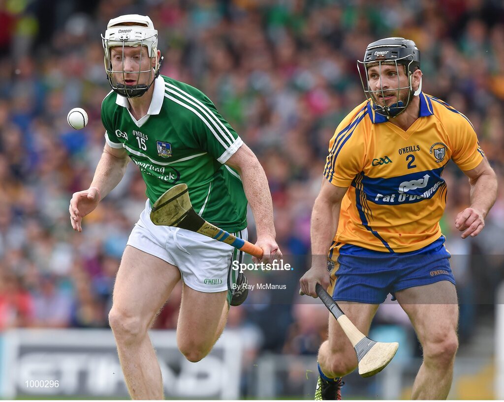 24 May 2015; Cian Lynch, Limerick, in action against Domhnall O'Donovan, Clare. Munster GAA Hurling Senior Championship Quarter-Final, Clare v Limerick. Semple Stadium, Thurles, Co. Tipperary. Picture credit: Ray McManus / SPORTSFILE