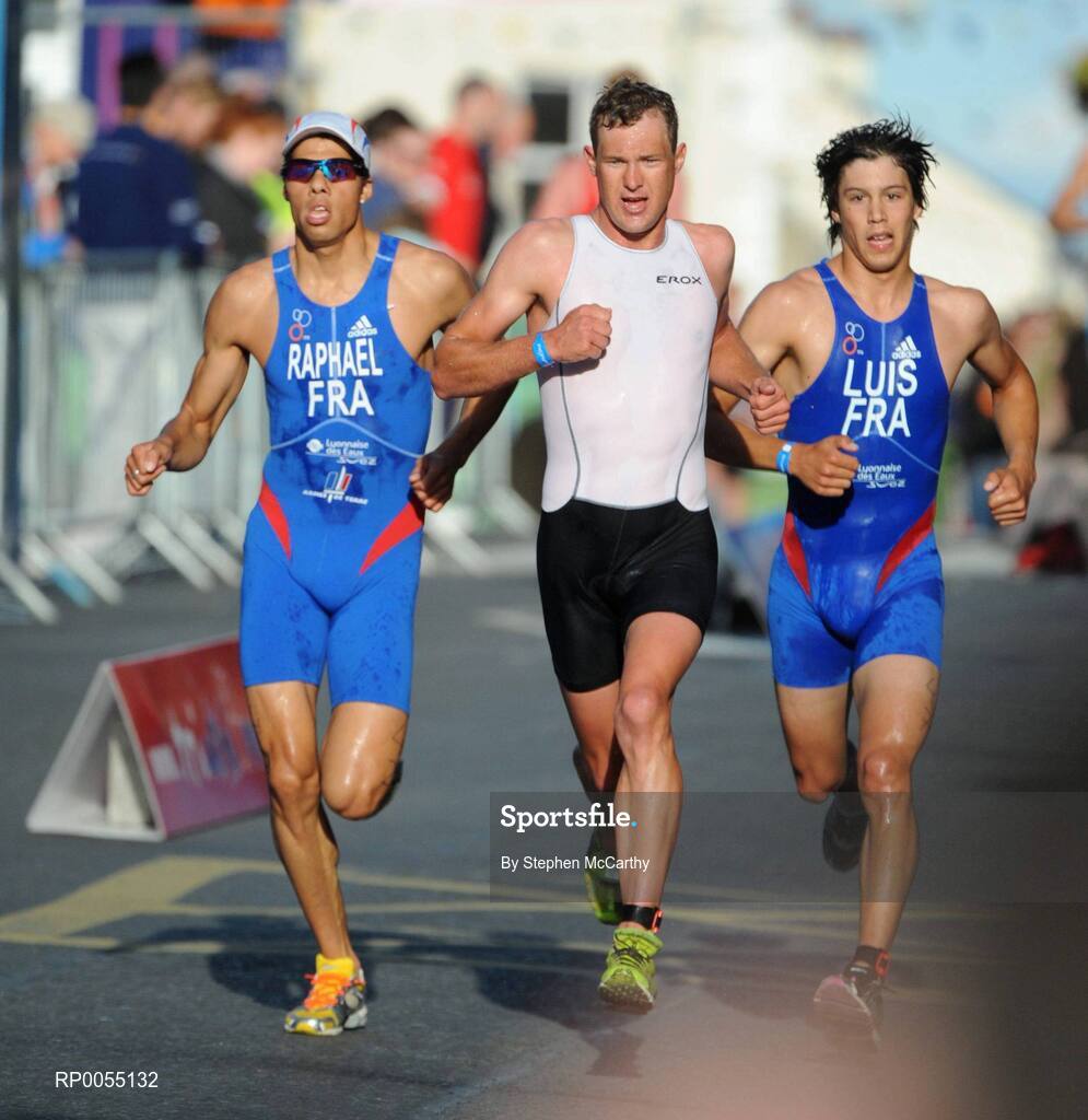12 July 2008; Eventual winner Vincent Luis, France, right, races alongside eventual second Aurelien Raphael, France, left, and eventual third Aaron Farlow, Australia, during the running discipline of the Men's Elite Race at the triAthlone event. Over 1,500 competitors took part in the third running of triAthlone sponsored by Waterways Ireland. TriAthlone will host the European Triathlon Championships in 2010, the first time the event has ever been held in Ireland. Waterways Ireland triAthlone Triathlon, Athlone, Co. Westmeath. Picture credit: Stephen McCarthy / SPORTSFILE