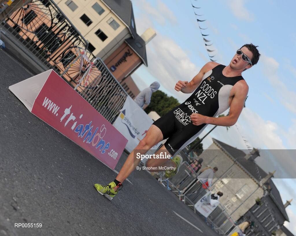 12 July 2008; Tony Dodds, New Zealand, in action during the running discipline of the Men's Elite Race at the triAthlone event. Over 1,500 competitors took part in the third running of triAthlone sponsored by Waterways Ireland. triAthlone will host the European Triathlon Championships in 2010, the first time the event has ever been held in Ireland. Waterways Ireland triAthlone Triathlon, Athlone, Co. Westmeath. Picture credit: Stephen McCarthy / SPORTSFILE