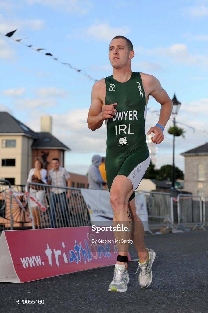 12 July 2008; Owen Dwyer, Ireland, in action during the running discipline of the Men's Elite Race at the triAthlone event. Over 1,500 competitors took part in the third running of triAthlone sponsored by Waterways Ireland. triAthlone will host the European Triathlon Championships in 2010, the first time the event has ever been held in Ireland. Waterways Ireland triAthlone Triathlon, Athlone, Co. Westmeath. Picture credit: Stephen McCarthy / SPORTSFILE