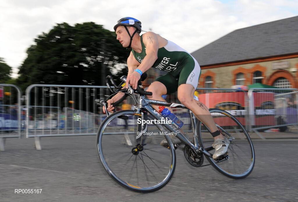 12 July 2008; Owen Dwyer, Ireland, in action during the cycling discipline of the Men's Elite Race at the triAthlone event. Over 1,500 competitors took part in the third running of triAthlone sponsored by Waterways Ireland. triAthlone will host the European Triathlon Championships in 2010, the first time the event has ever been held in Ireland. Waterways Ireland triAthlone Triathlon, Athlone, Co. Westmeath. Picture credit: Stephen McCarthy / SPORTSFILE