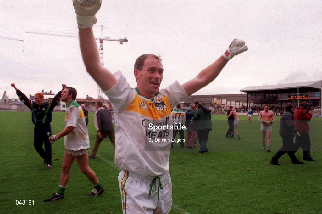 4 June 2000; Offaly's Finbar Cullen celebrates following the Bank of Ireland Leinster Senior Football Championship Quarter-Final match between Offaly and Meath at Croke Park in Dublin. Photo by Damien Eagers/Sportsfile