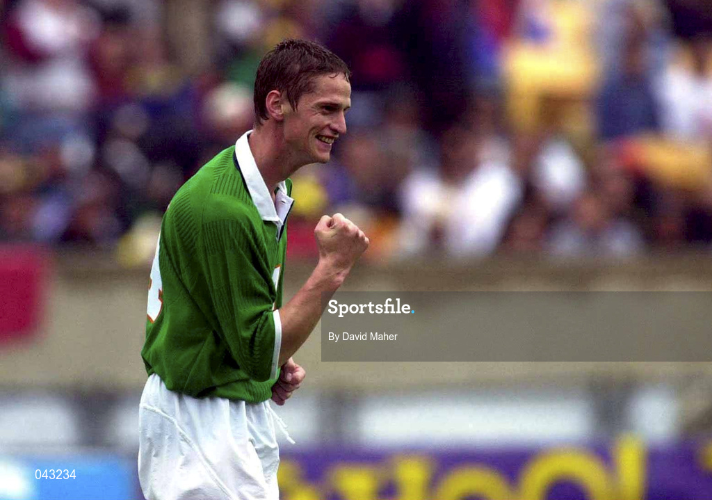 4 June 2000; Dominic Foley of Republic of Ireland celebrates after scoring his side's second goal during the US Nike Cup game between Republic of Ireland and Mexico at Soldier Field in Chicago, Illnois, USA. Photo by David Maher/Sportsfile