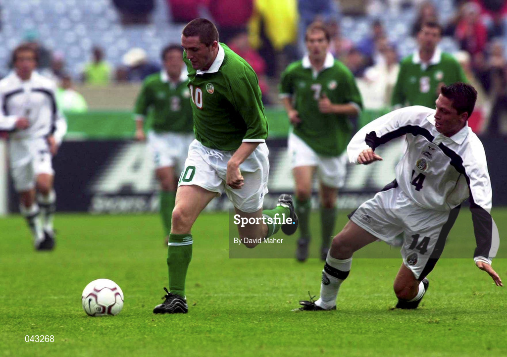 4 June 2000; Robbie Keane of Republic of Ireland in action against Christian Ramirez of Mexico during the US Nike Cup game between Republic of Ireland and Mexico at Soldier Field in Chicago, Illnois, USA. Photo by David Maher/Sportsfile