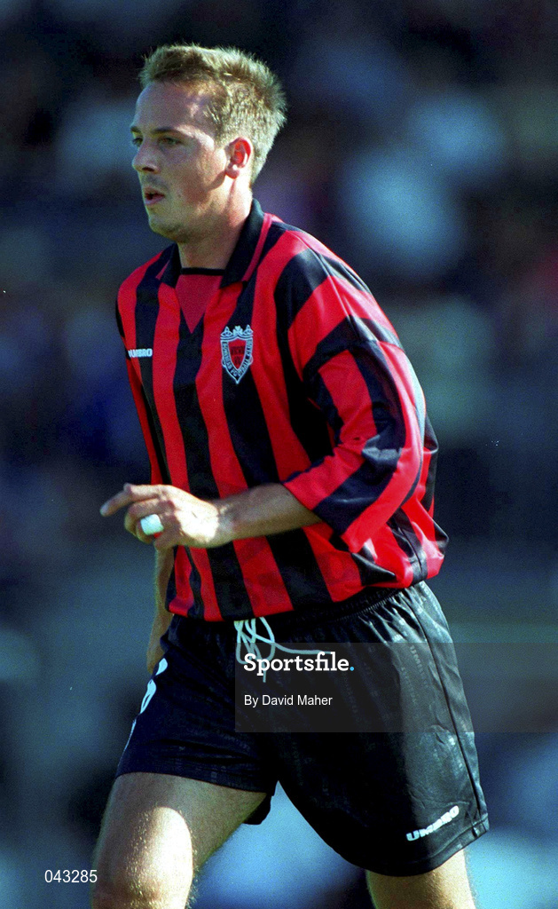 22 July 2000; Rob Bowman of Bohemians during the Derek Swan Testimonial match between Bohemians and Tranmere Rovers at Dalymount Park in Dublin. Photo by David Maher/Sportsfile