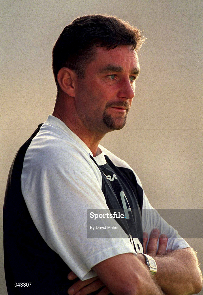 22 July 2000; Tranmere Rovers manager John Aldridge during the Derek Swan Testimonial match between Bohemians and Tranmere Rovers at Dalymount Park in Dublin. Photo by David Maher/Sportsfile