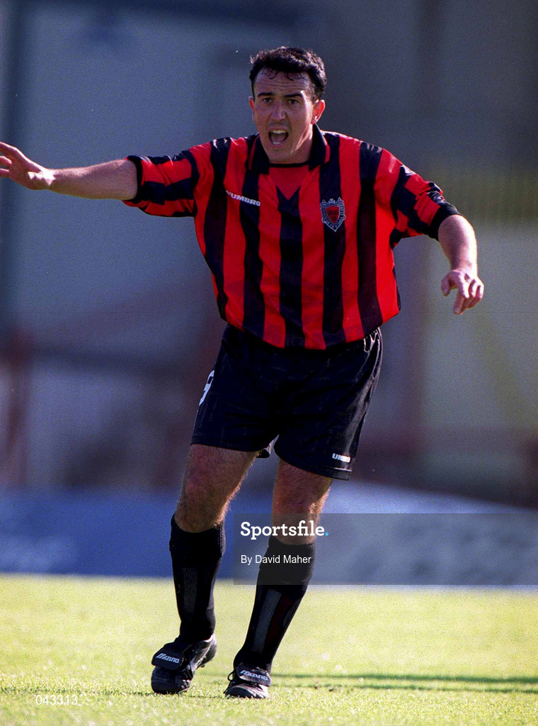 22 July 2000; Mark Dempsey of Bohemians during the Derek Swan Testimonial match between Bohemians and Tranmere Rovers at Dalymount Park in Dublin. Photo by David Maher/Sportsfile
