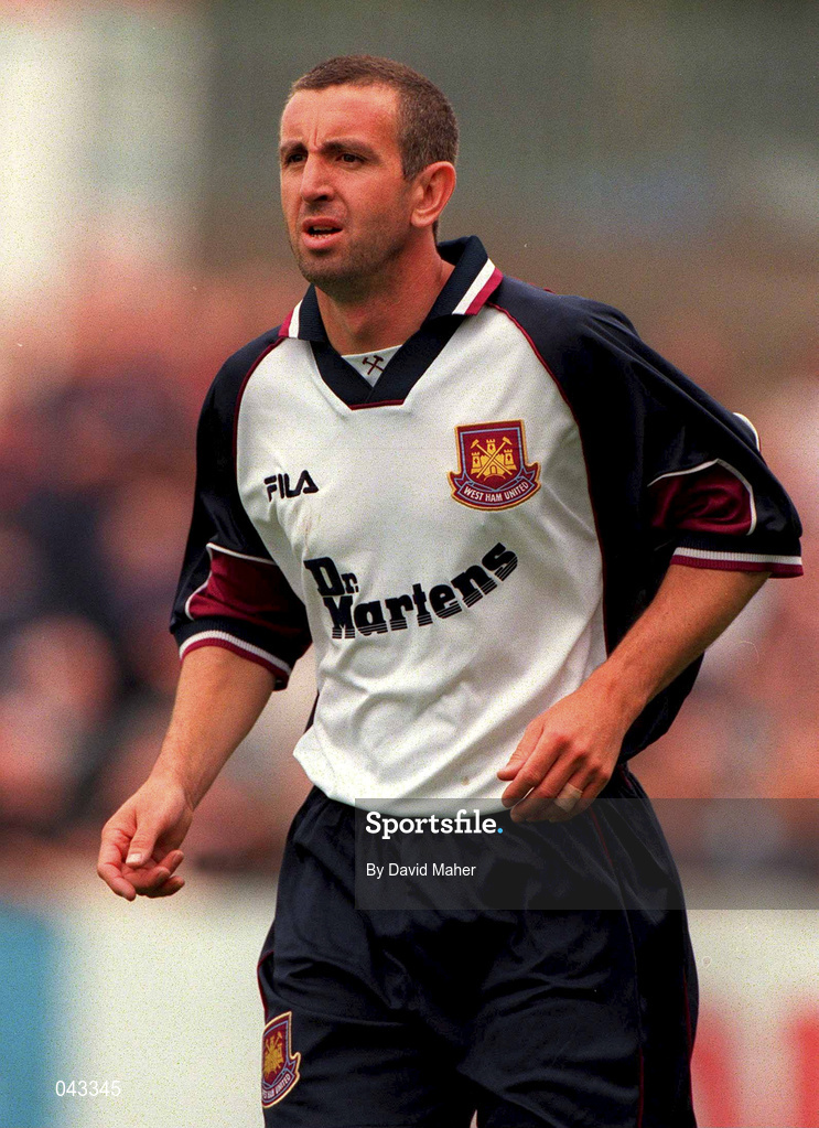 23 July 2000; Nigel Winterburn of West Ham United during the Pre-Season Friendly match between St Patrick's Athletic and West Ham United at Richmond Park in Dublin. Photo by David Maher/Sportsfile