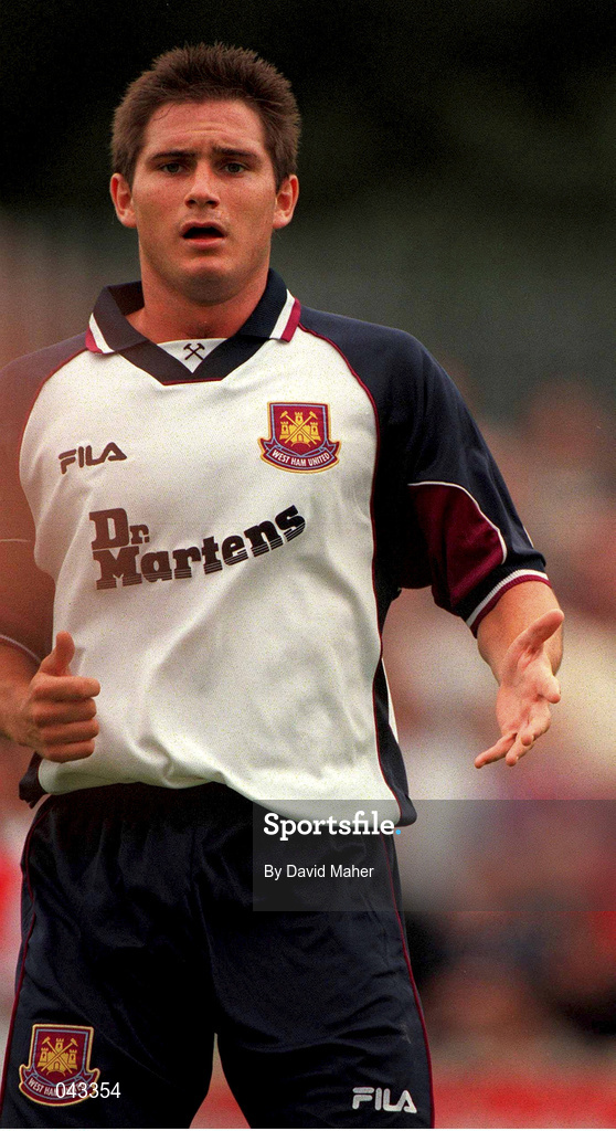23 July 2000; Frank Lampard of West Ham United during the Pre-Season Friendly match between St Patrick's Athletic and West Ham United at Richmond Park in Dublin. Photo by David Maher/Sportsfile