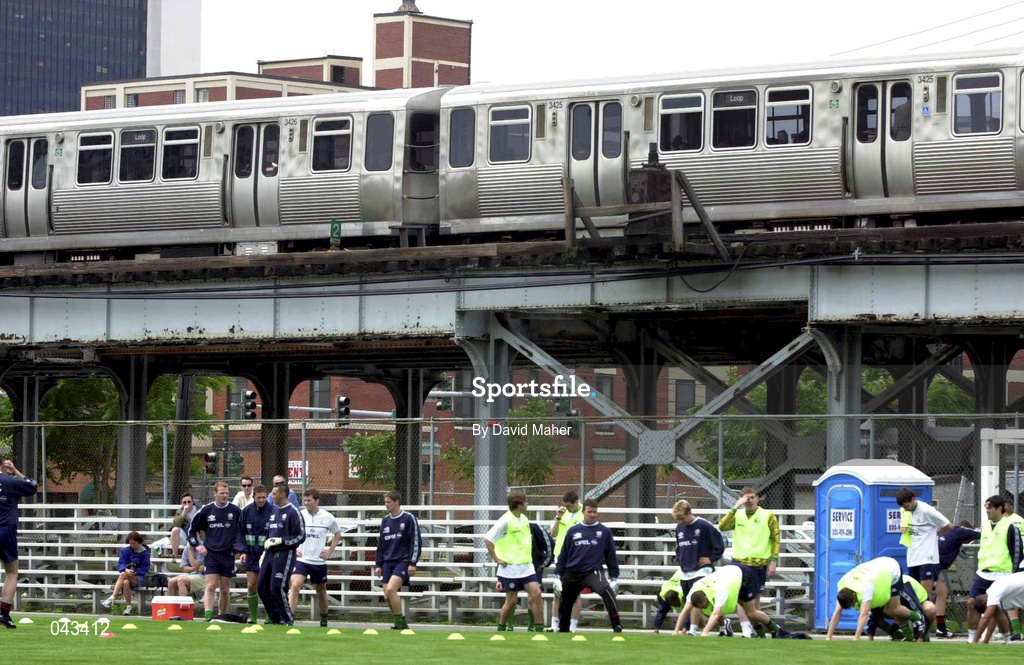 2 June 2000; Republic of Ireland players during a training session at Moody Bible Institute in Chicago, Illinois, USA. Photo by David Maher/Sportsfile