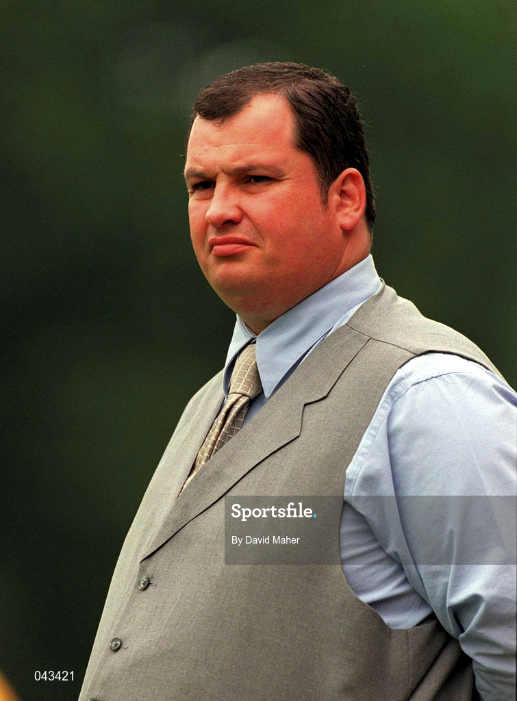 23 July 2000; St Patrick's Athletic manager Pat Dolan during the Pre-Season Friendly match between St Patrick's Athletic and West Ham United at Richmond Park in Dublin. Photo by David Maher/Sportsfile