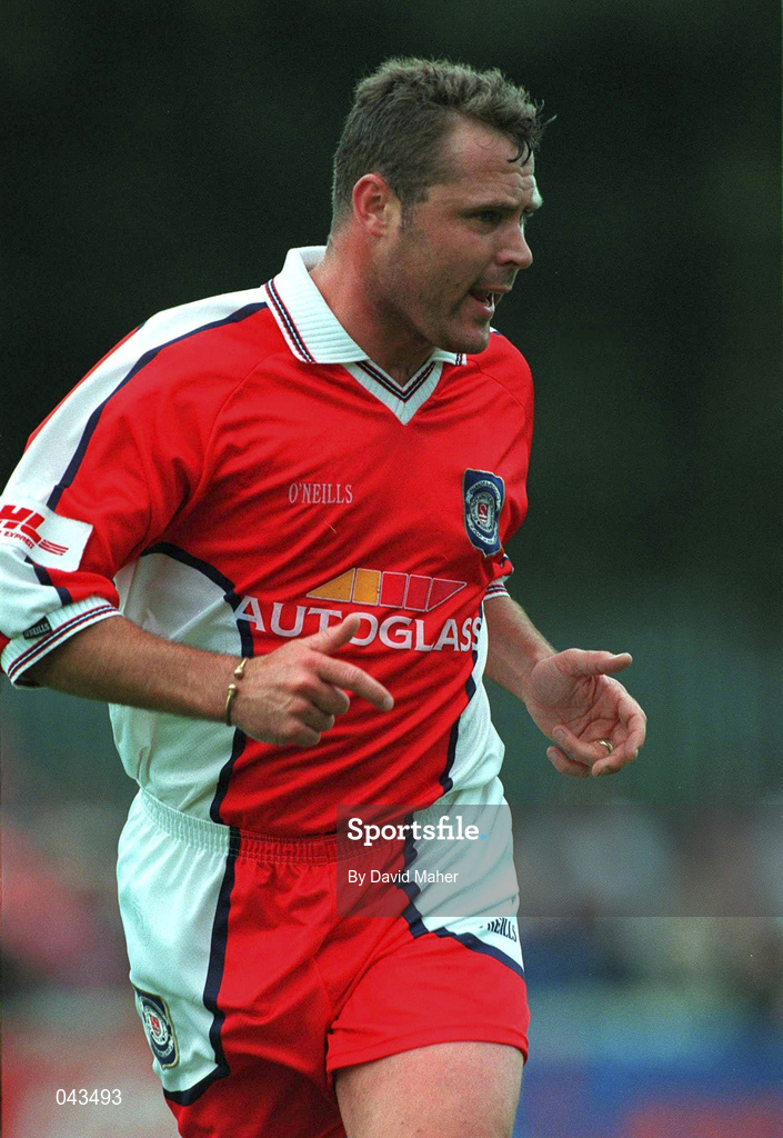 23 July 2000; Paul Byrne of St Patrick's Athletic during the Pre-Season Friendly match between St Patrick's Athletic and West Ham United at Richmond Park in Dublin. Photo by David Maher/Sportsfile
